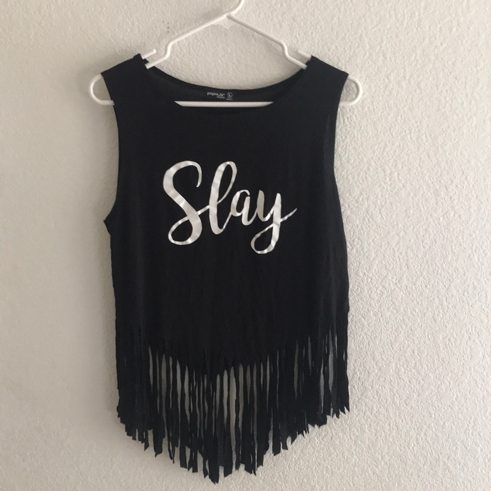 Cute crop fringe top!